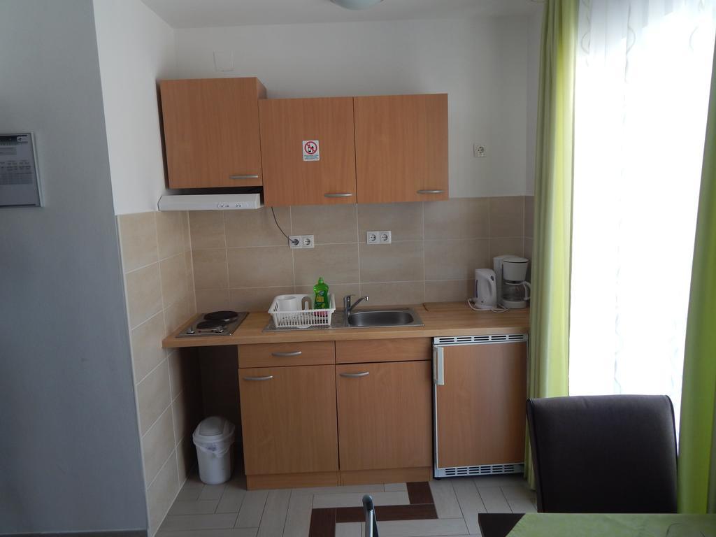 Apartments Sofija Podstrana Exterior photo